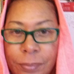 Meet your Posher, Nena